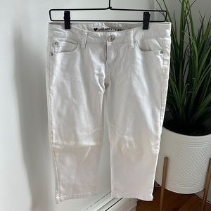 Macy’s Brand Celebrity Pink Capris size 5